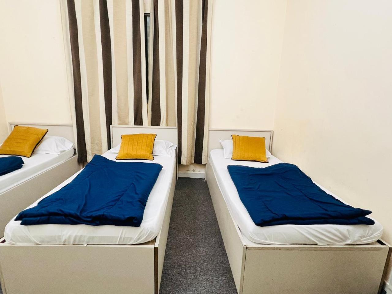 Hostel Short Term Tourist Place Dubai