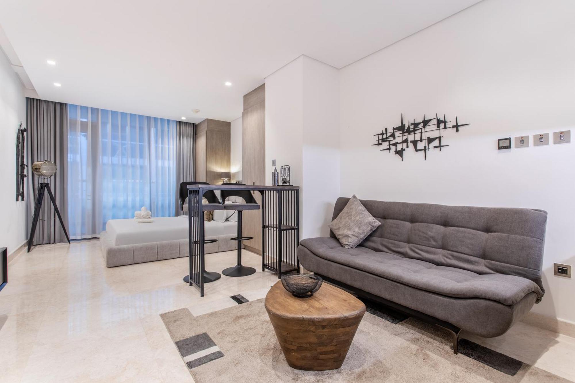 Cozy & Lux Studio-walk To Burj Khalifasleeps 3 Dubai