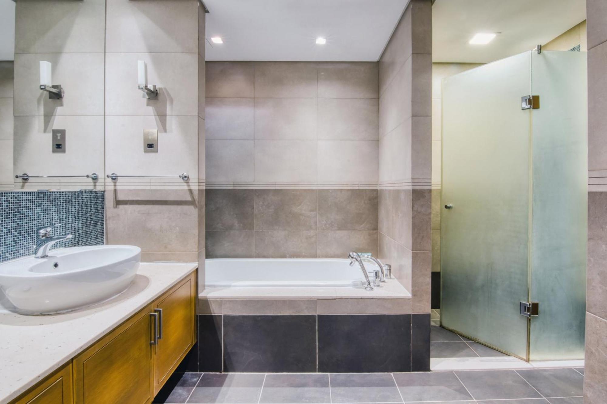 Luxurious 2br In The Palm Jumeirah Apartment Dubai