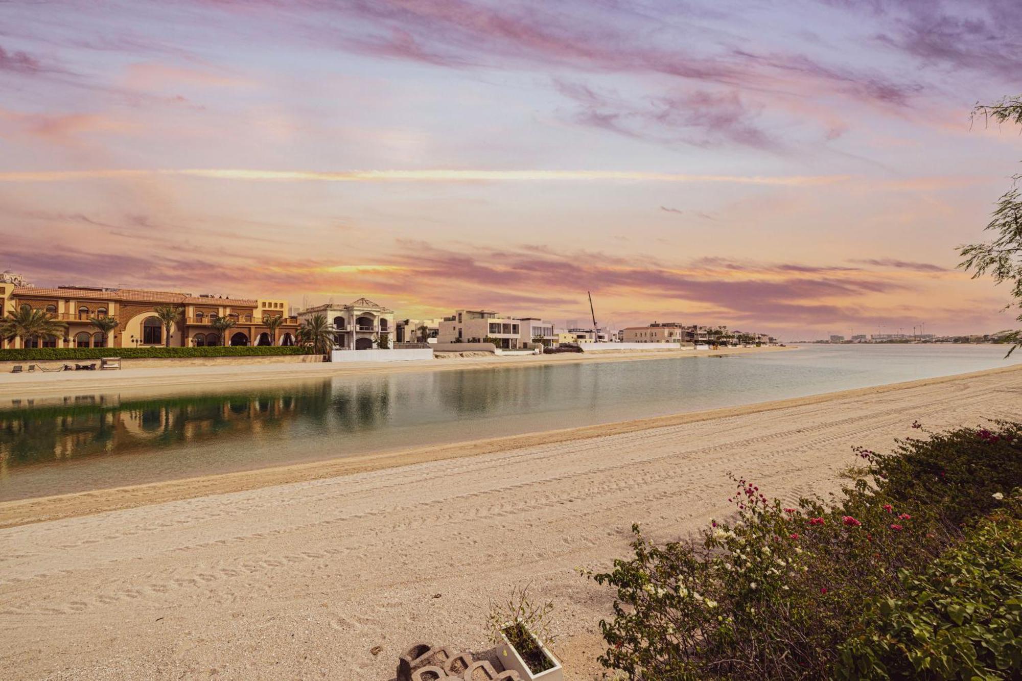 First Class Private Retreat In Paradise Villa