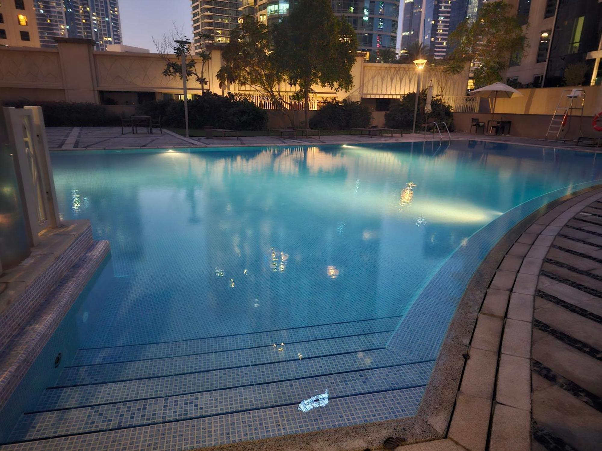 Luxurious Large 2br With Marina And Sea Views