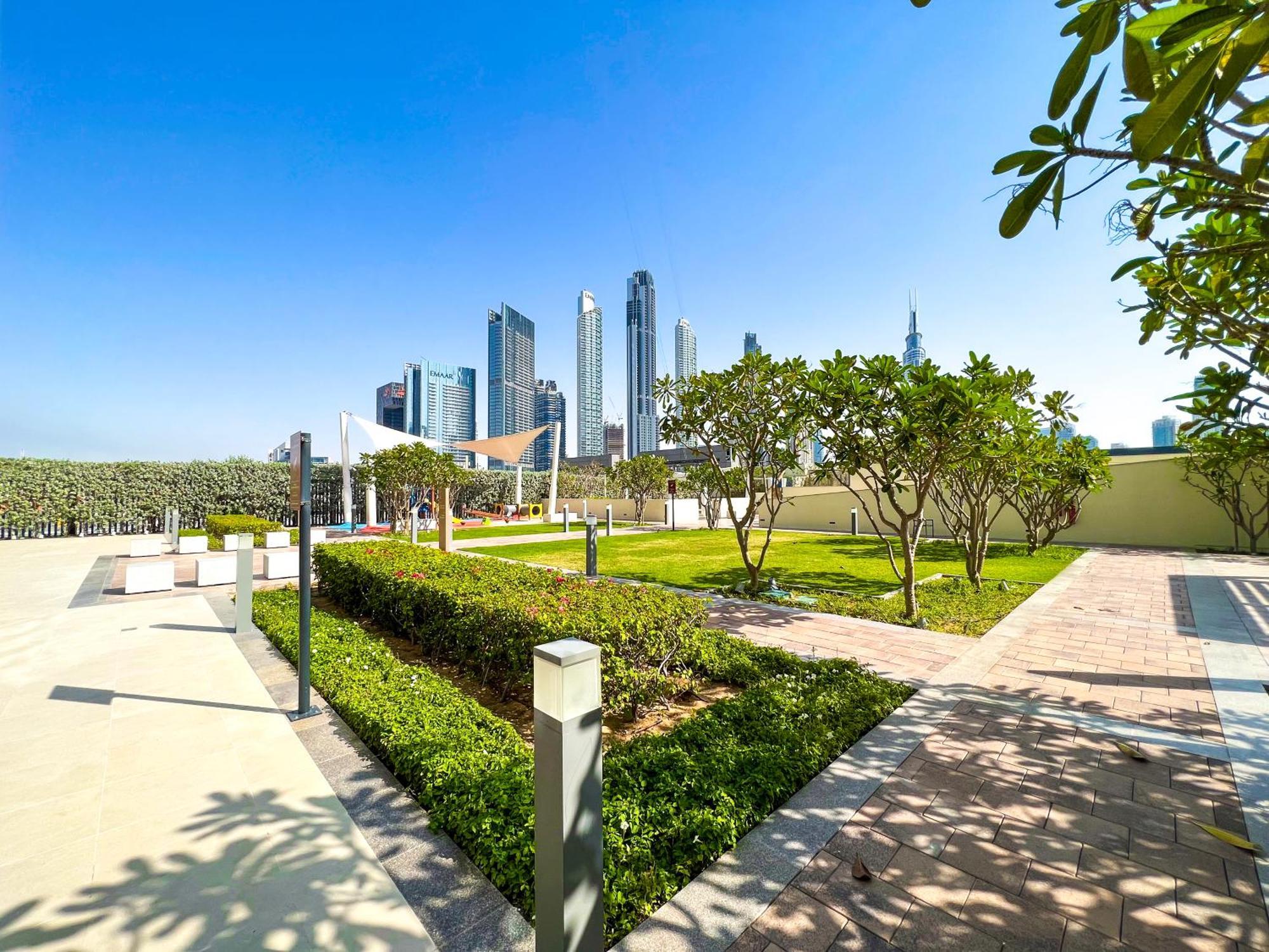 Downtown Luxury, Direct Access To The Mall