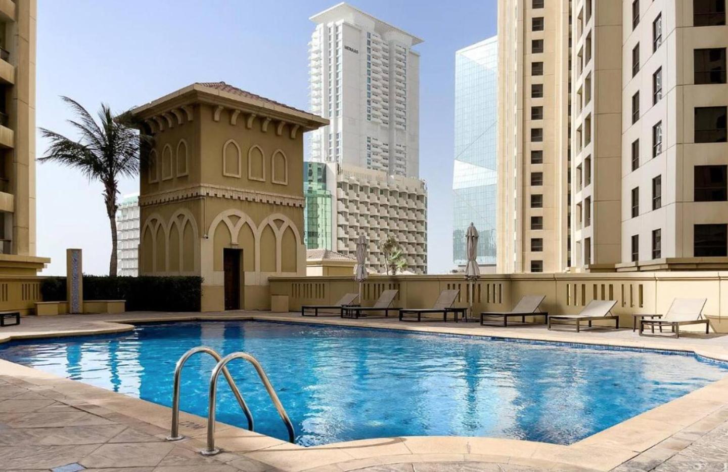 Urban Panda Skyview Jbr Homestay