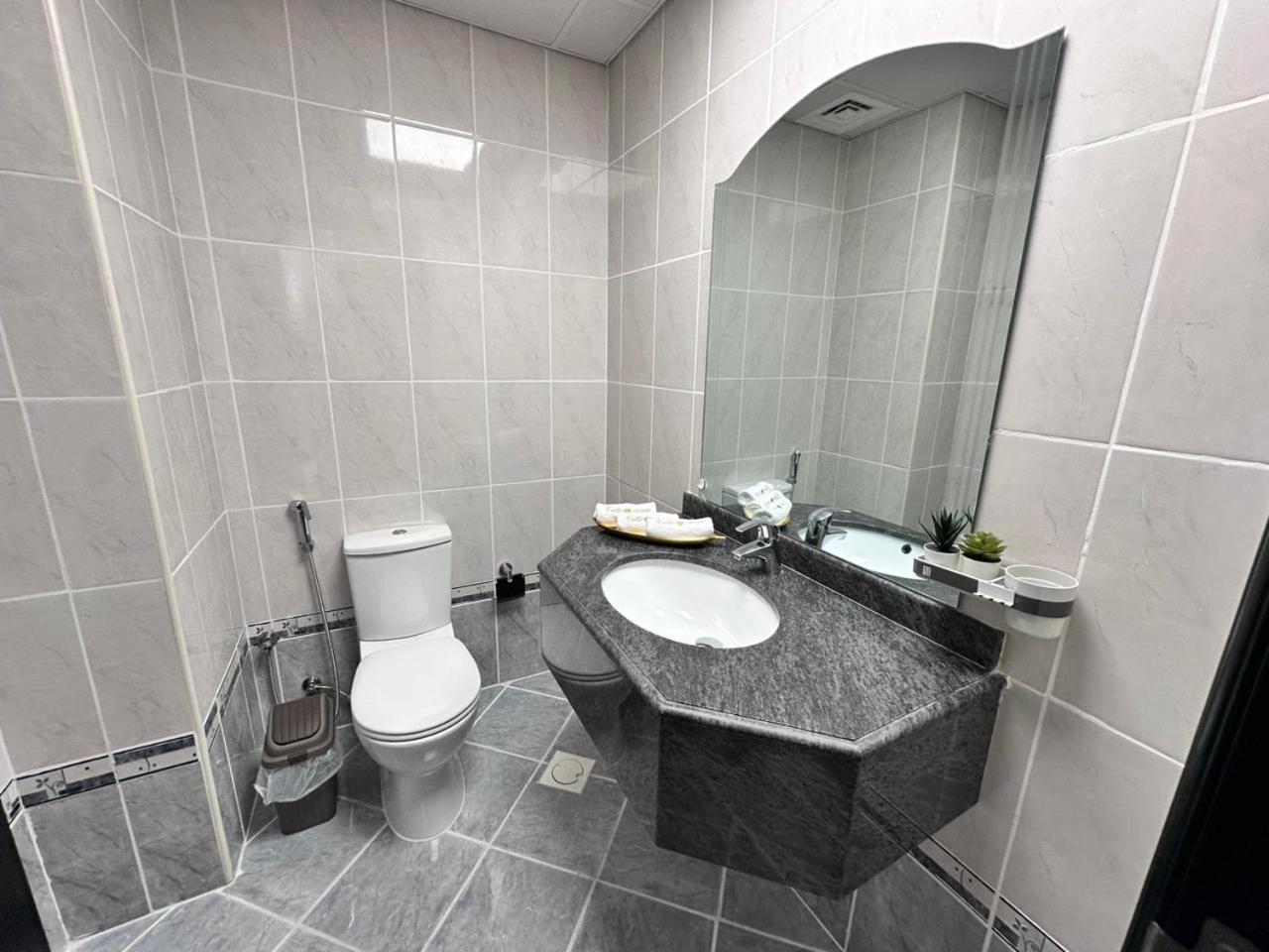 In Brand New Luxury Sport 15 Apartment *
