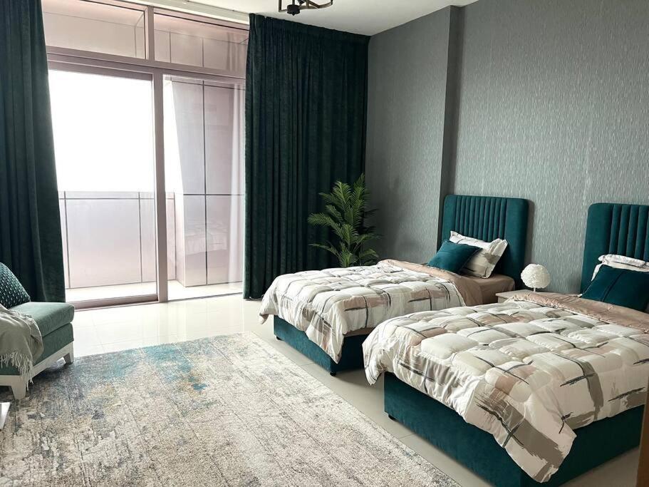 2br + Maid With Fantastic View Daire