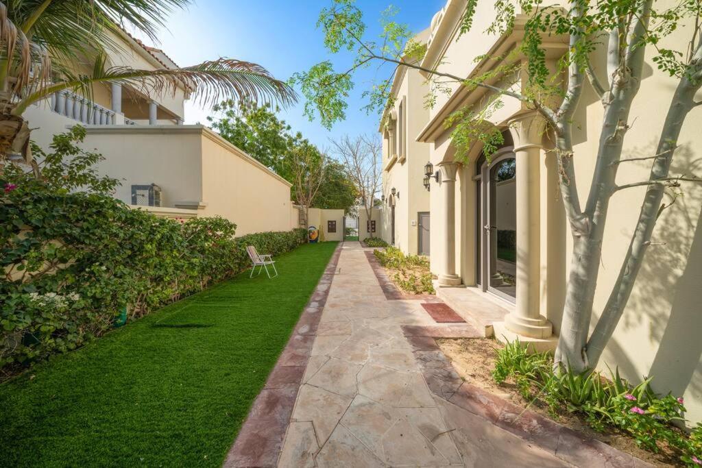 First Class Private Retreat In Paradise Villa