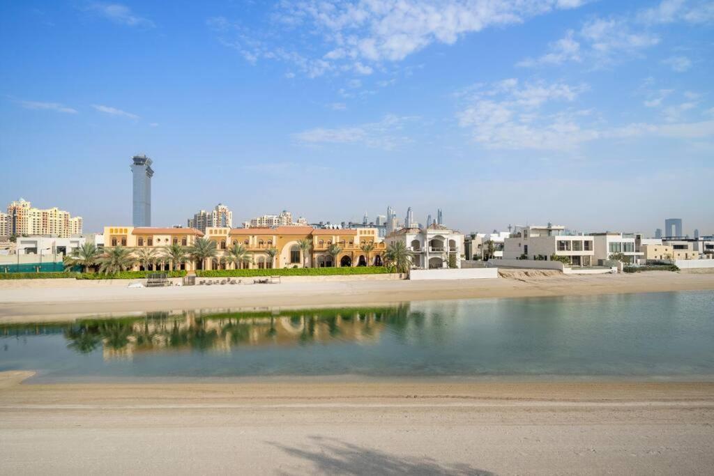 First Class Private Retreat In Paradise * Dubai