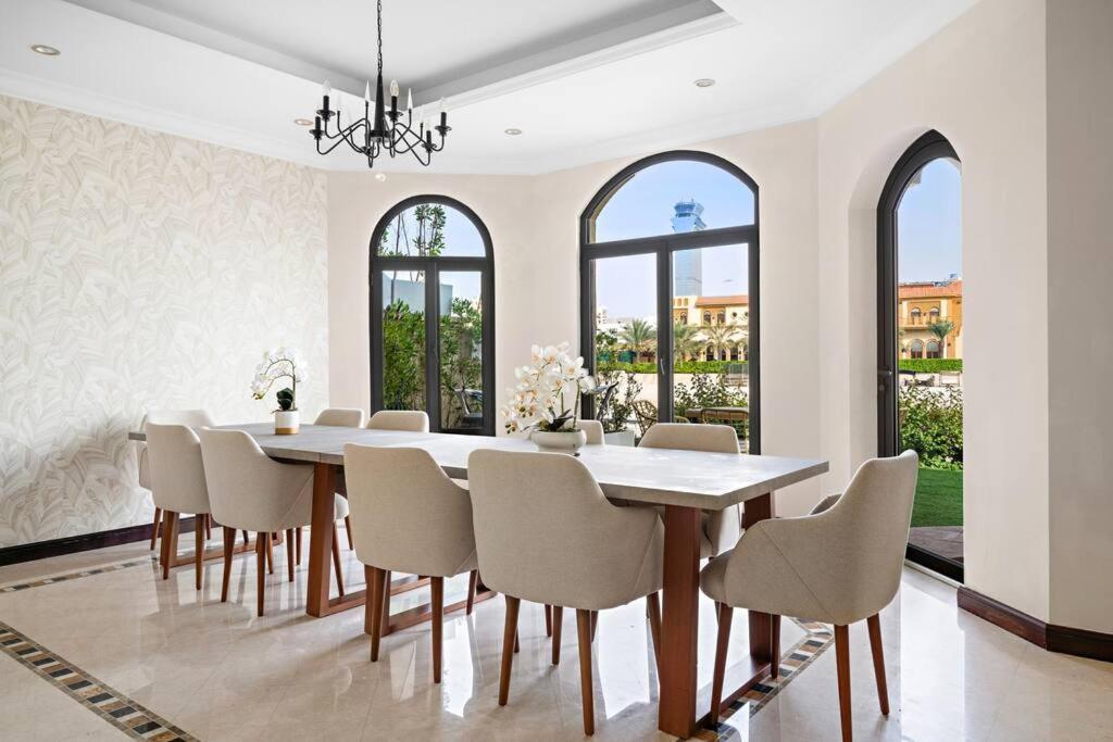 First Class Private Retreat In Paradise Villa