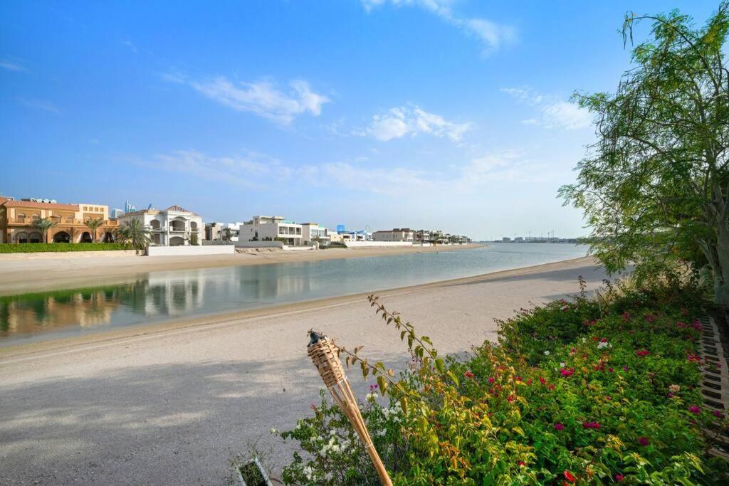 Villa First Class Private Retreat In Paradise Dubai