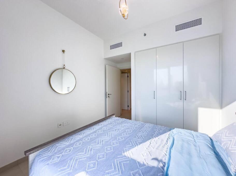 Downtown Views Live At Mall Apartment Dubai