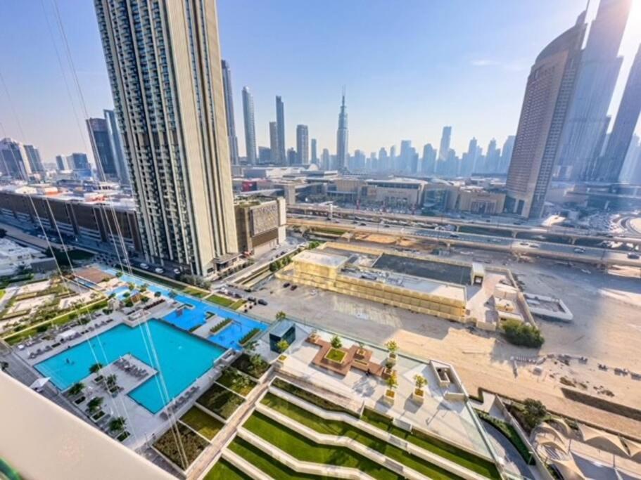 Downtown Views Live At Mall Apartment *