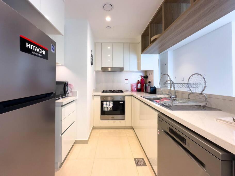 Apartment Downtown Views Live At Mall Dubai
