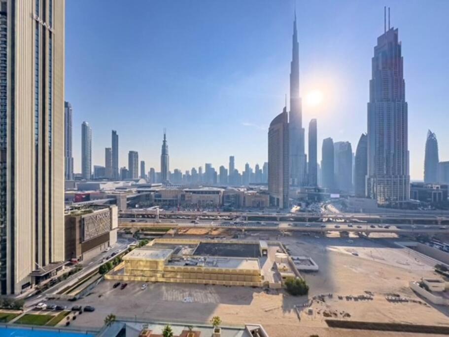 Downtown Views Live At Mall Apartment *