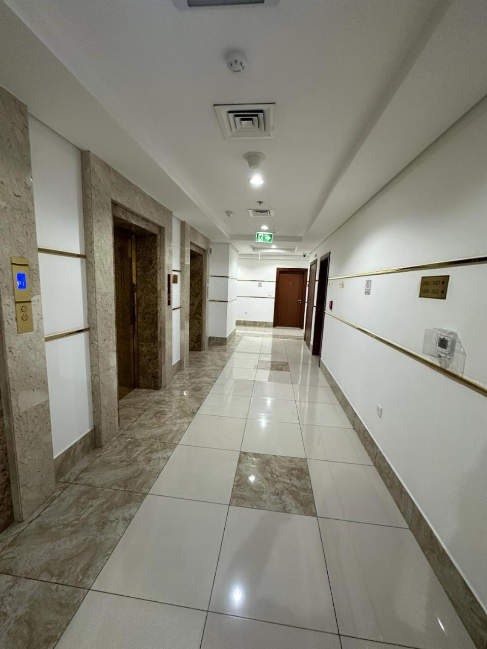 Private With Kitchen, Bathroom, Pool, Parking, Free Gym