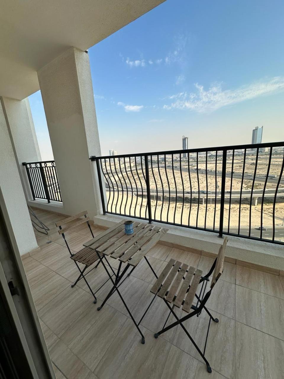 Private With Kitchen, Bathroom, Pool, Parking, Free Gym