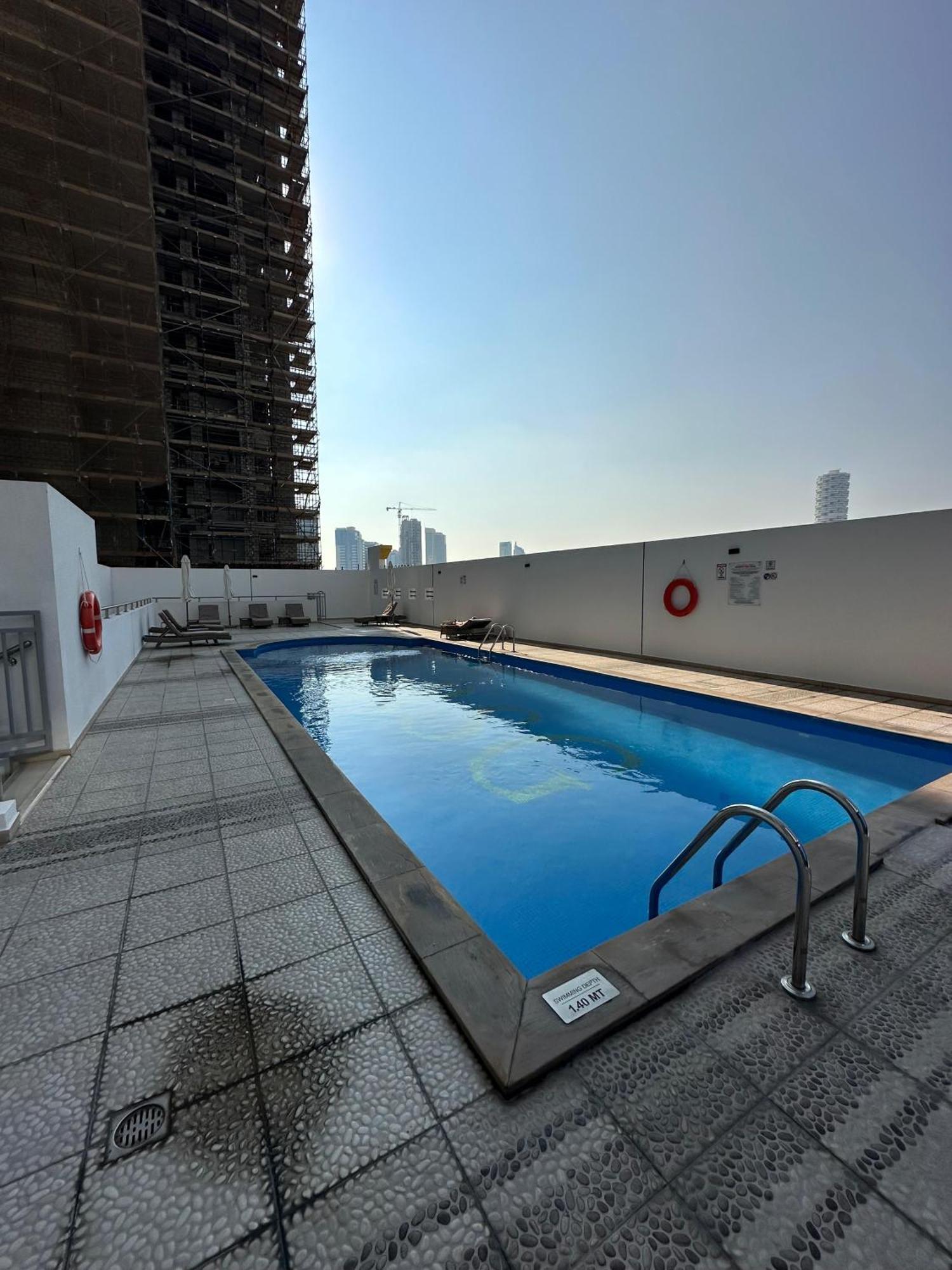 Private With Kitchen, Bathroom, Pool, Parking, Free Gym Dubai