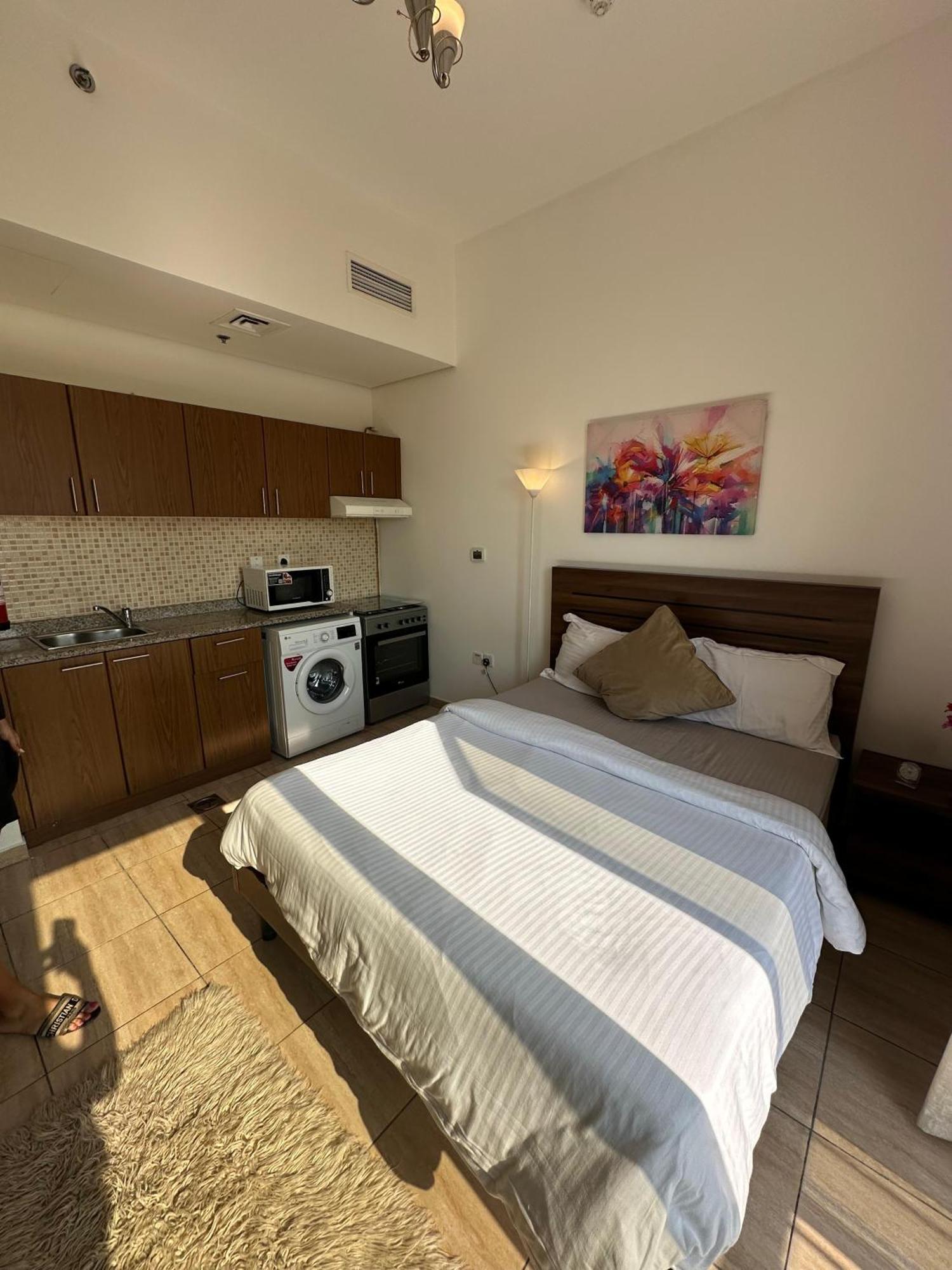 Daire Private With Kitchen, Bathroom, Pool, Parking, Free Gym
