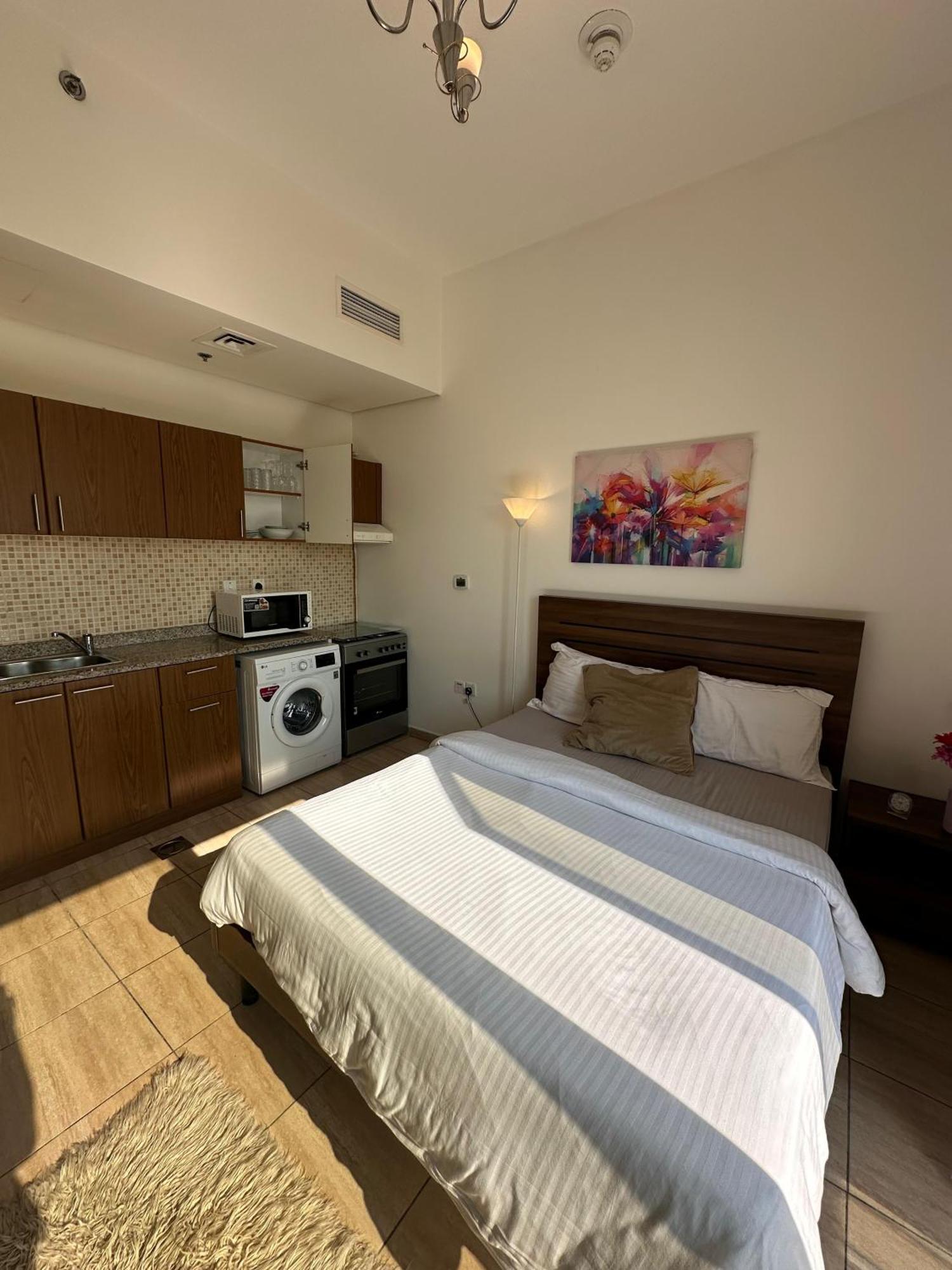 Daire Private With Kitchen, Bathroom, Pool, Parking, Free Gym