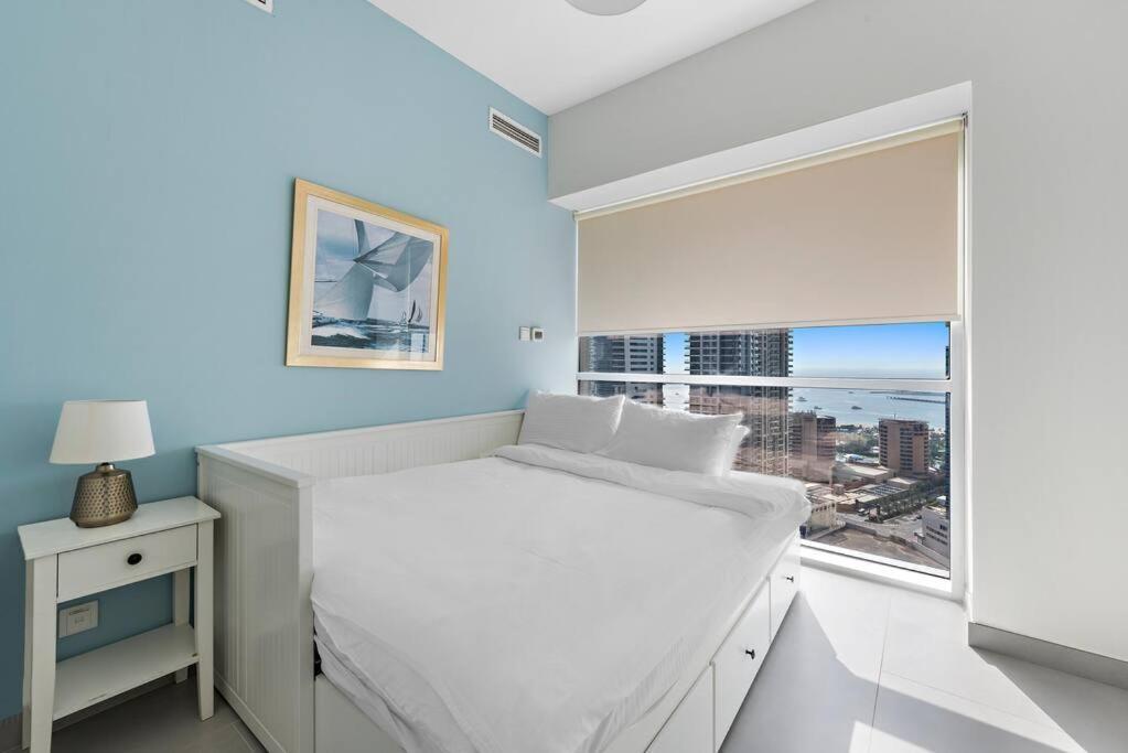 Apartment First Class 3br Expansive Luxury Haven