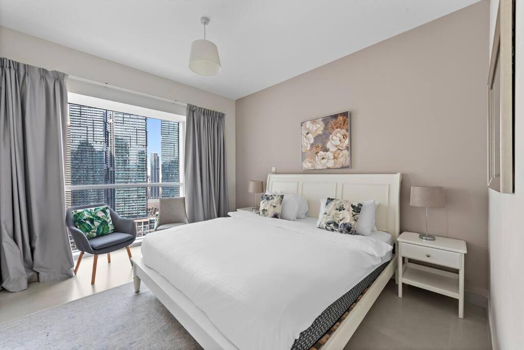 First Class 3br Expansive Luxury Haven Apartment Dubai