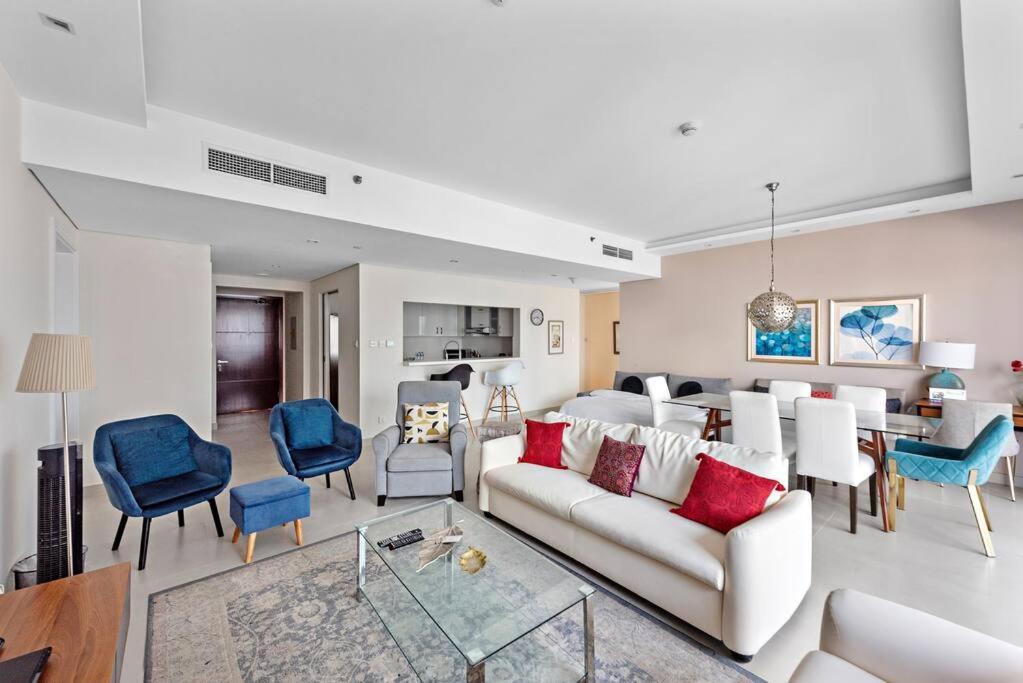 First Class 3br Expansive Luxury Haven