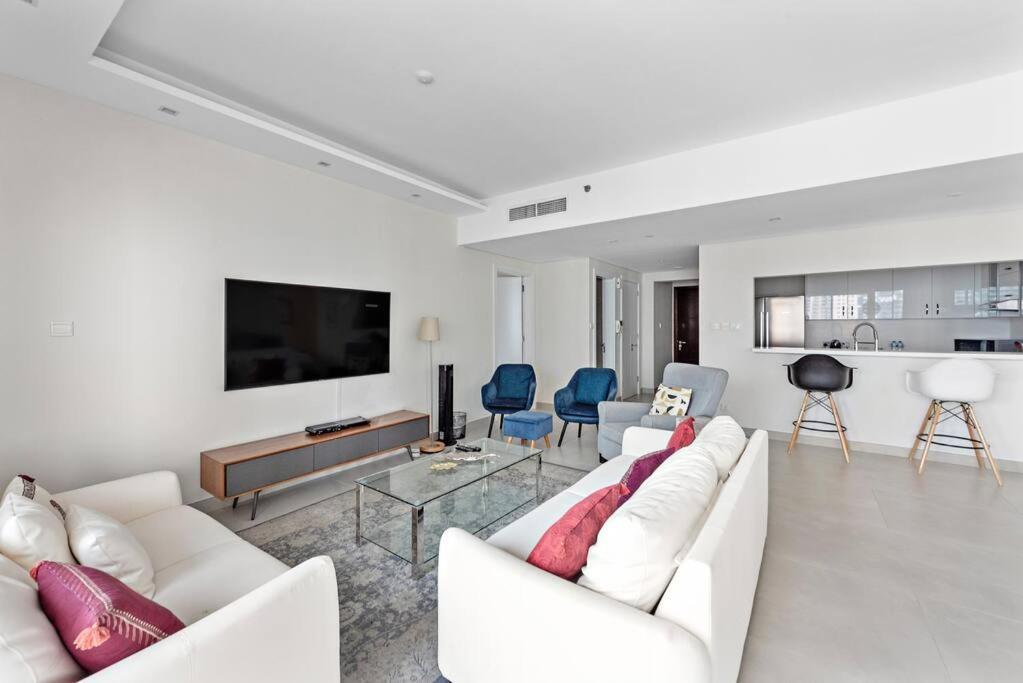 First Class 3br Expansive Luxury Haven Apartment