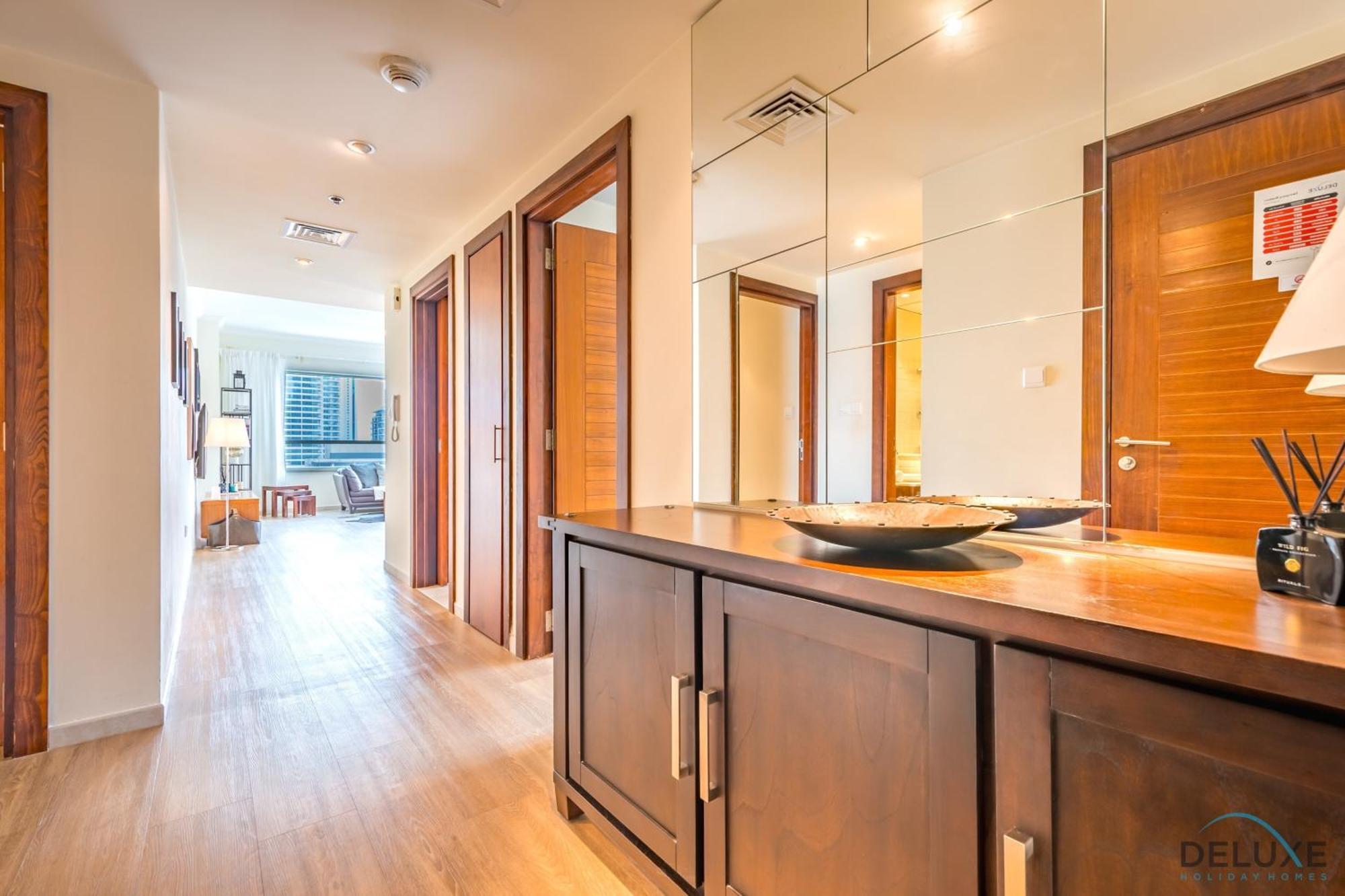 Apartment Beautiful 2br In Al Sahab 2, Marina By Deluxe Homes