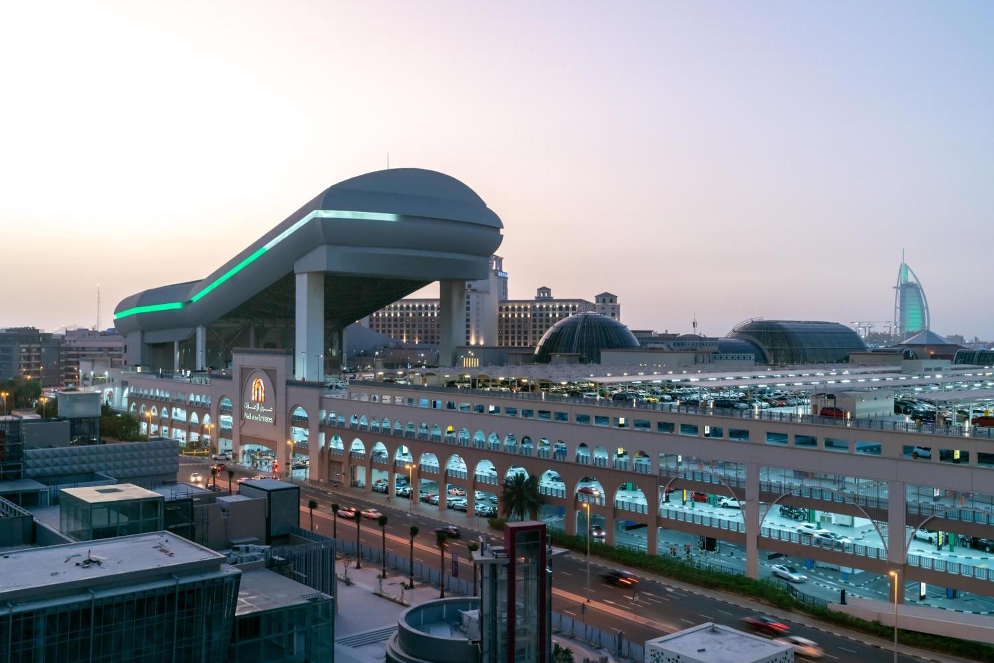 Luxury With Balcony - Mall Of Emirates Apartment Dubai