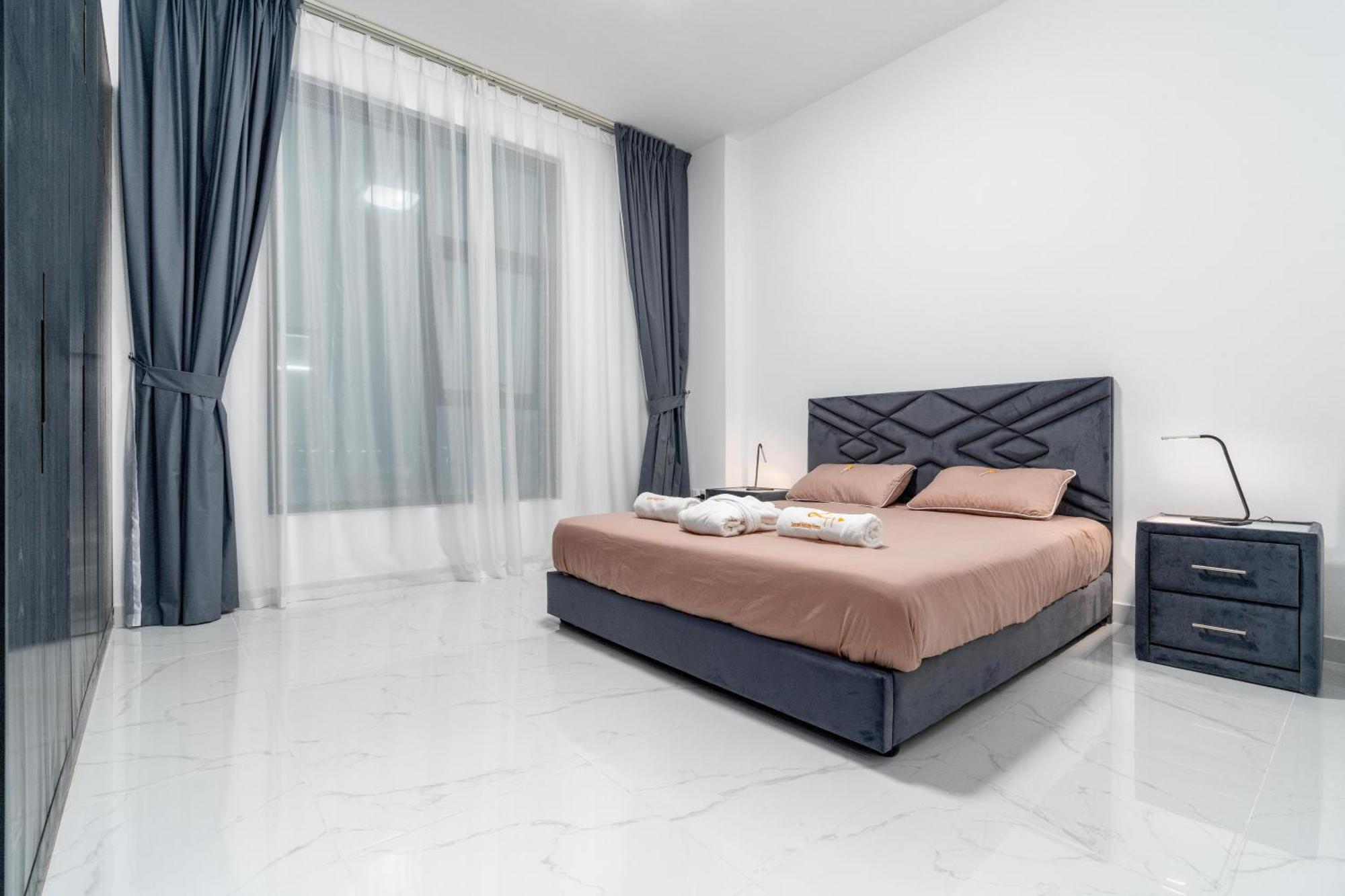 Apartment Luxury With Balcony - Mall Of Emirates Dubai