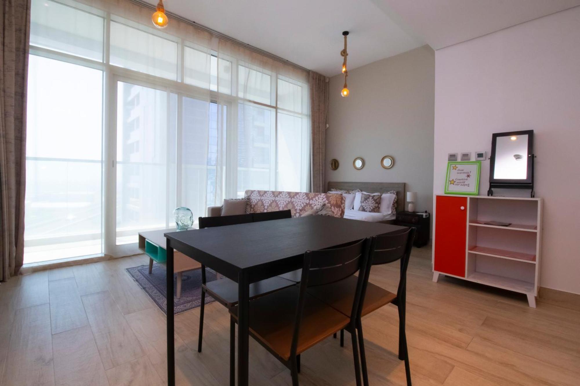 Naseem - One Tower Apartment Dubai