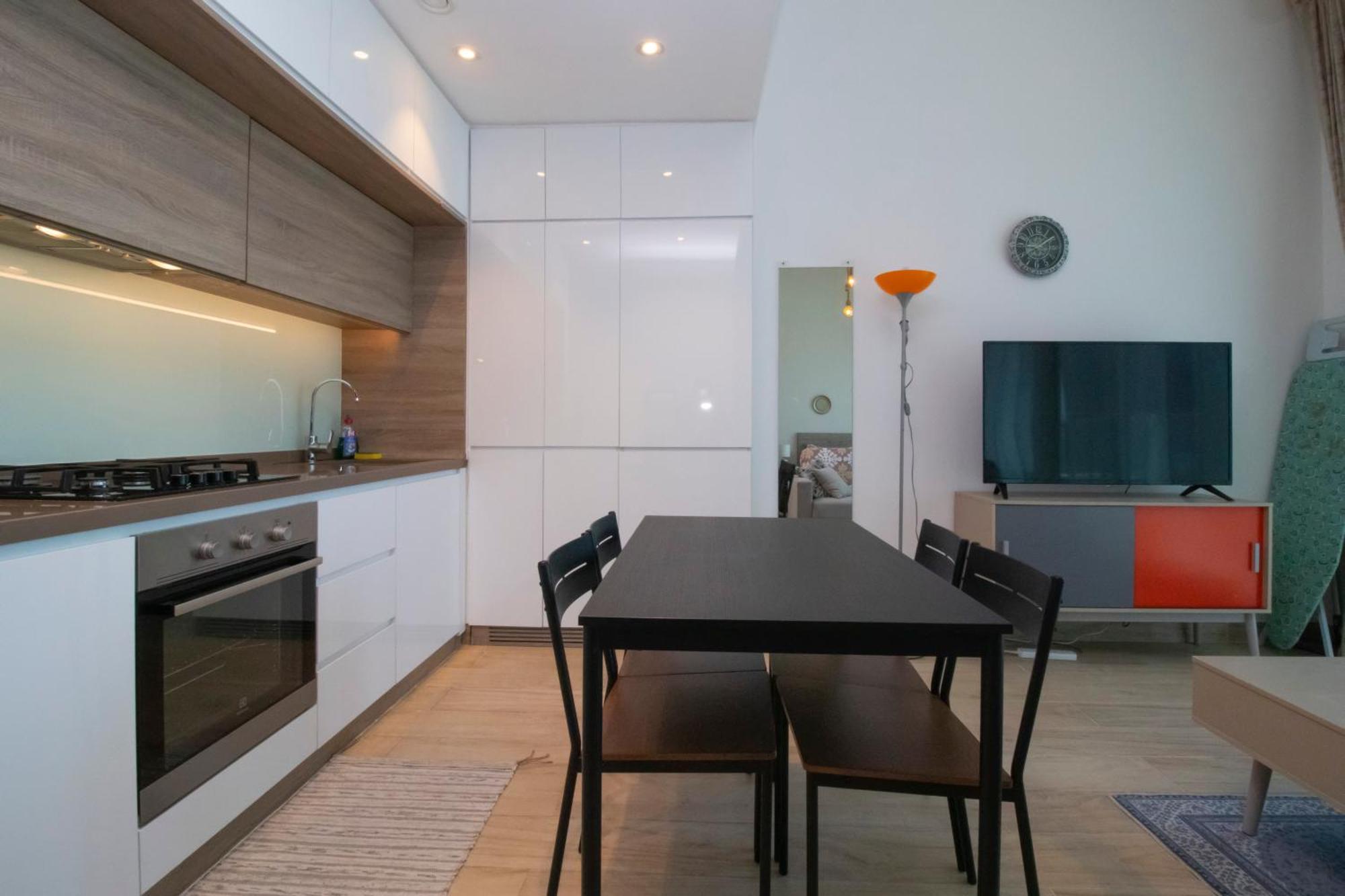 Naseem - One Tower Apartment *