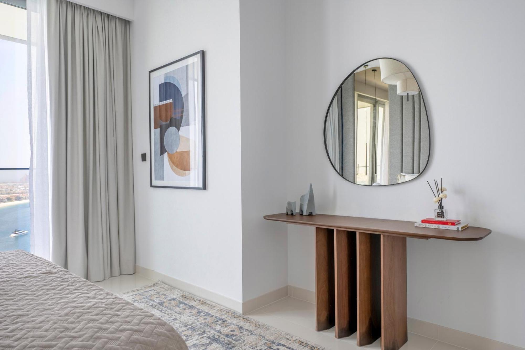 2br Beachfront Gem With Dazzling Views Of The Palm * Dubai