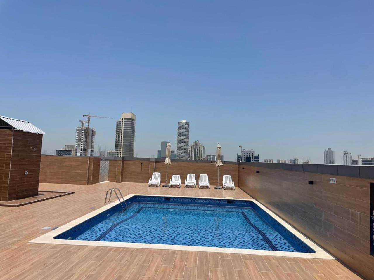 In Brand New Luxury Sport 15 Apartment *