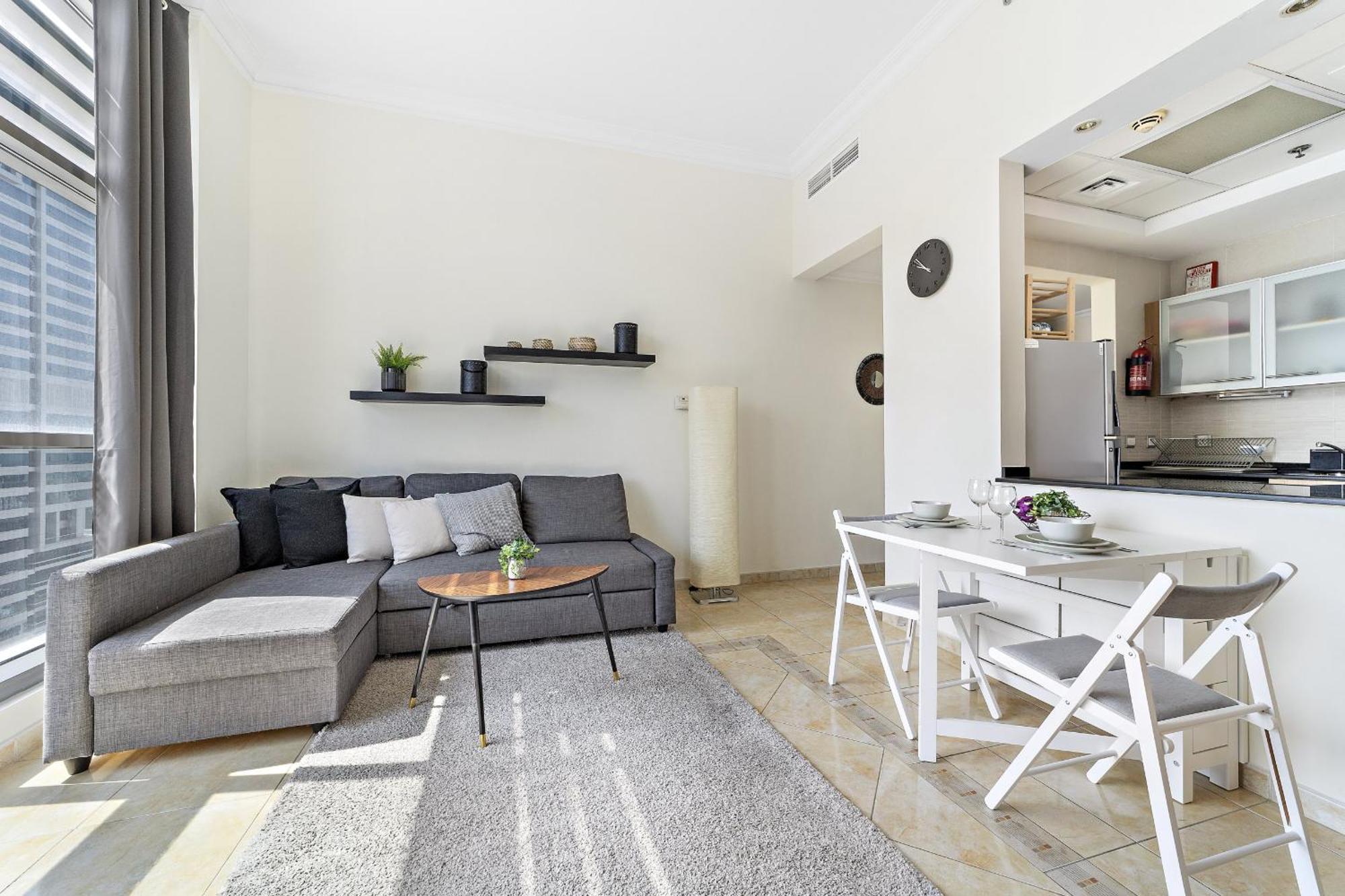 Apartment Vayk - Cozy 1 Bhk In Marina Dubai