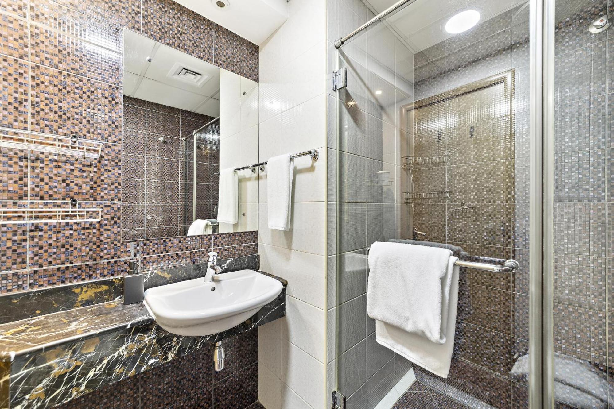 Vayk - Cozy 1 Bhk In Marina Apartment Dubai