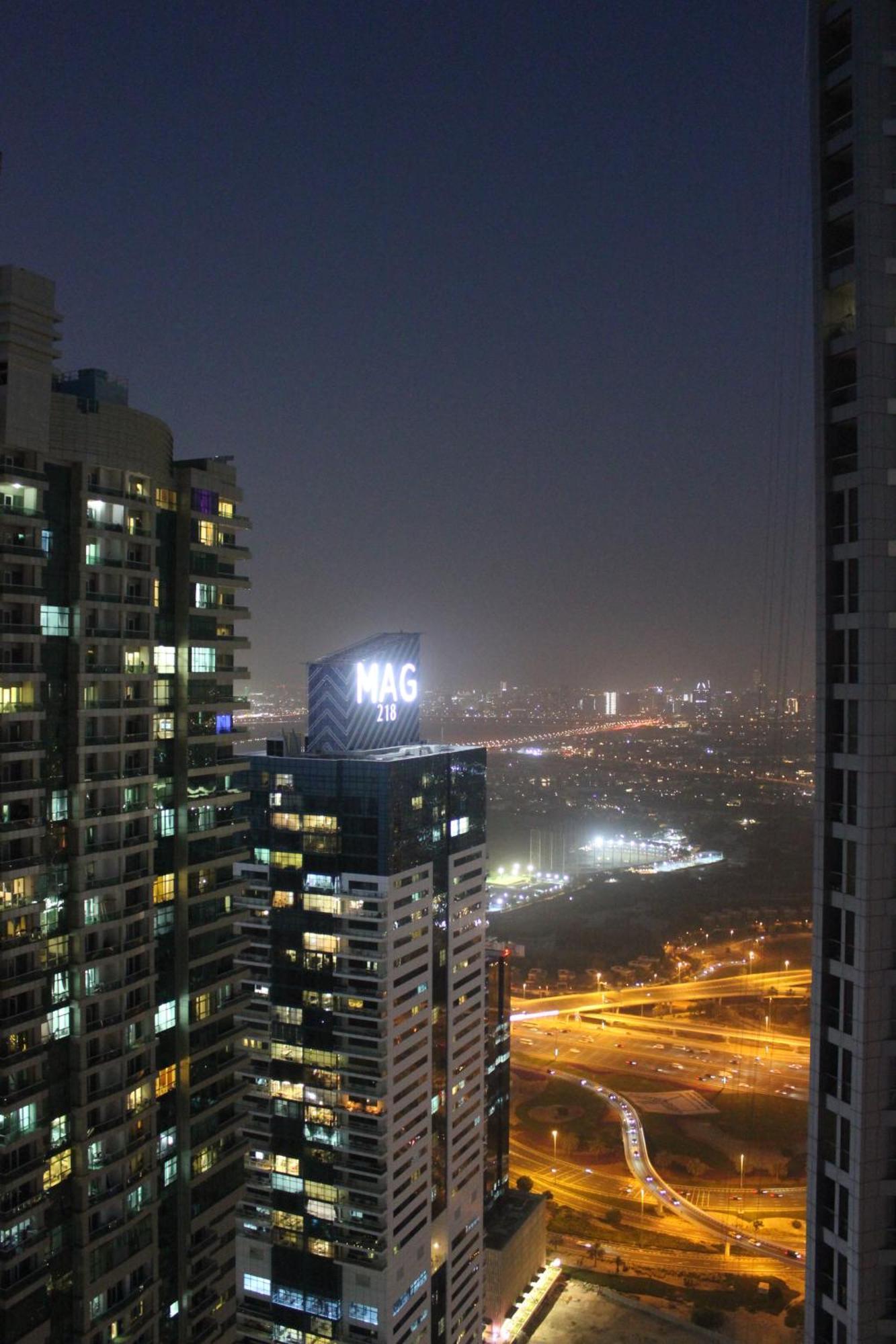 High Floor Marina View * Dubai