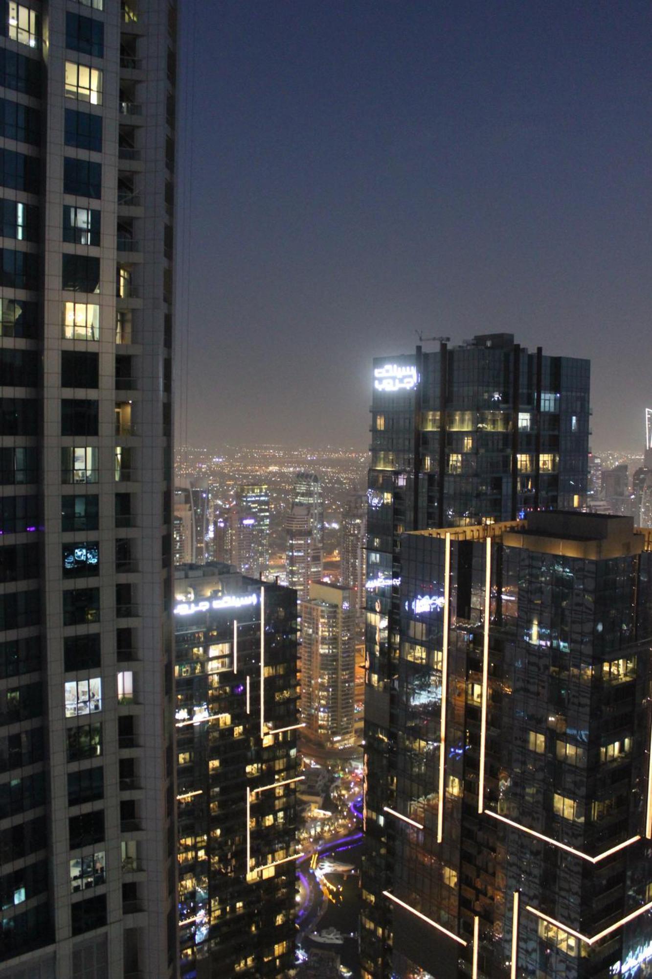 High Floor Marina View Apartment