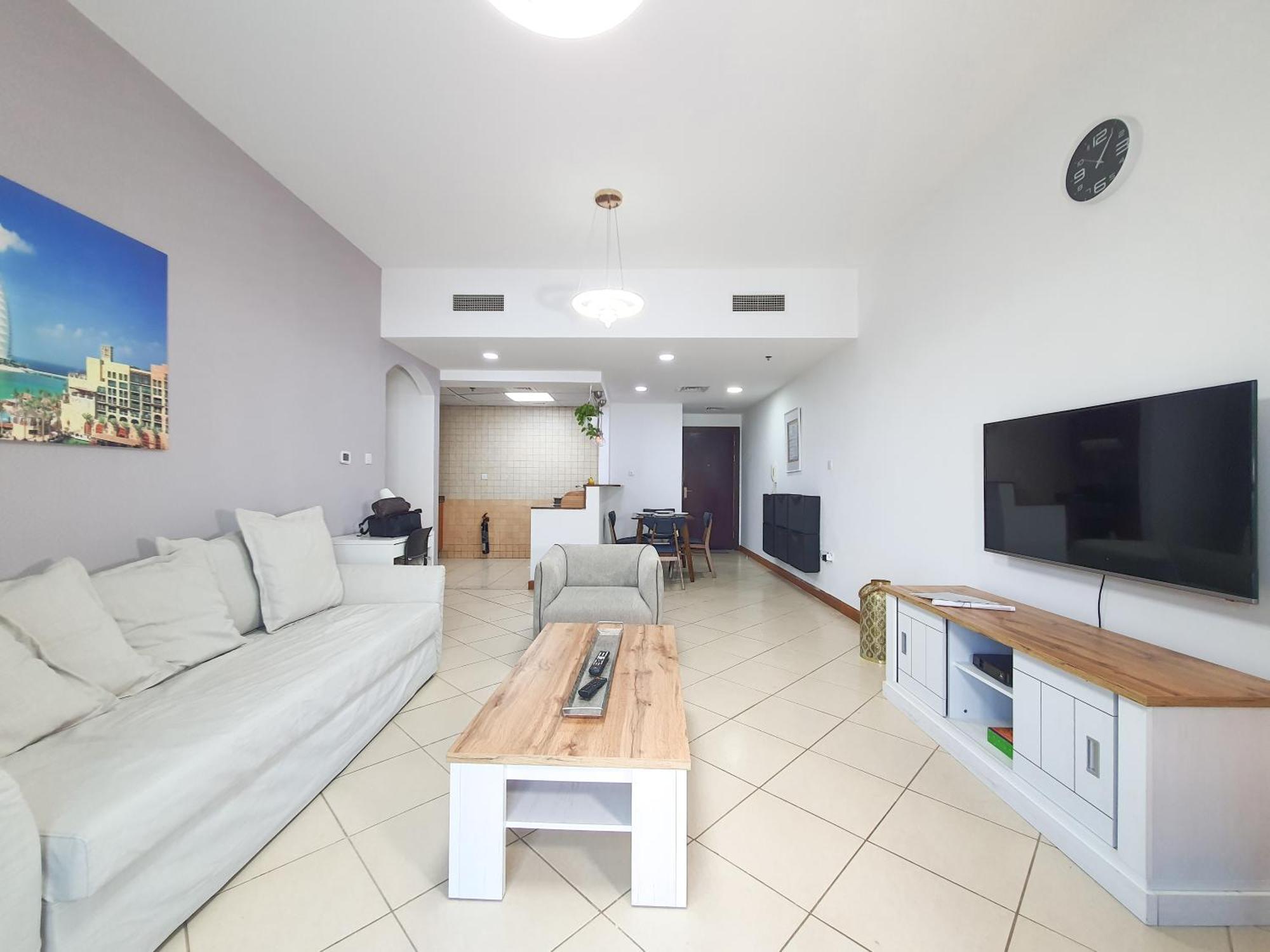 1 Bedroom Facing Pool, Close To Metro Station