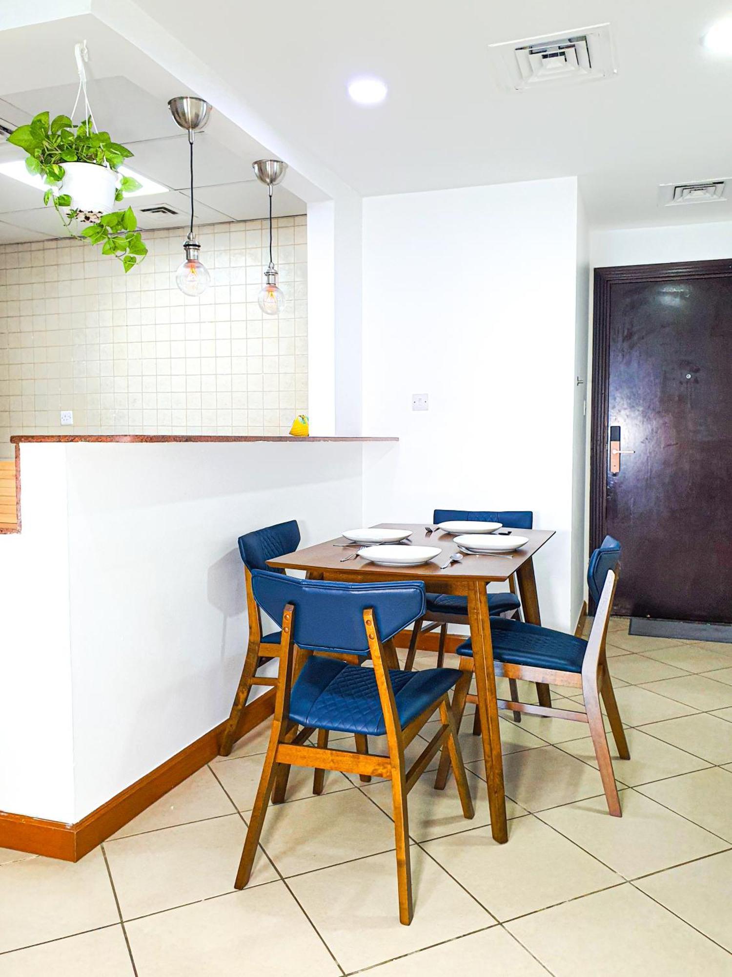 1 Bedroom Facing Pool, Close To Metro Station *