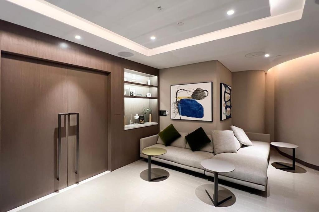 Apartment 52nd Floor Unique 1 Bedroom Dubai