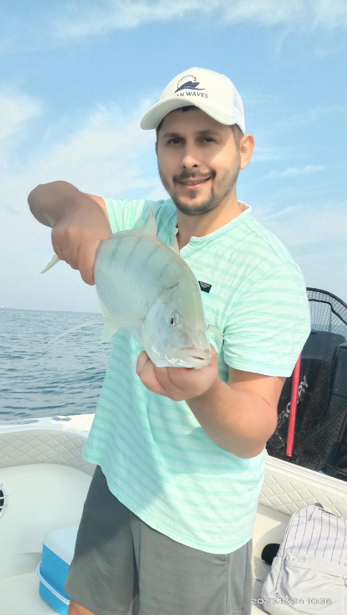 Botel Fishing Trip 5 *