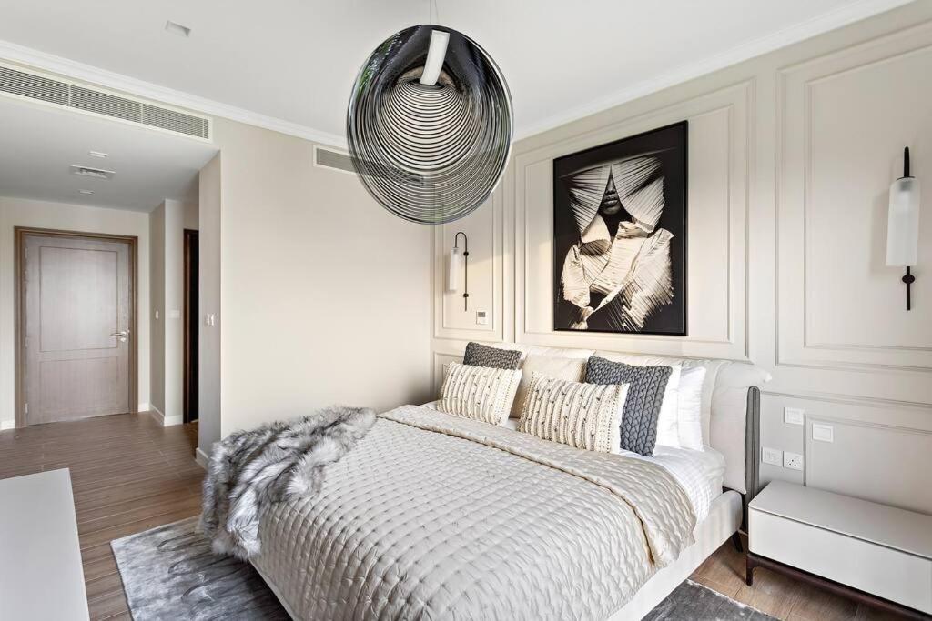 First Class Exclusive & Seaside Splendor Villa
