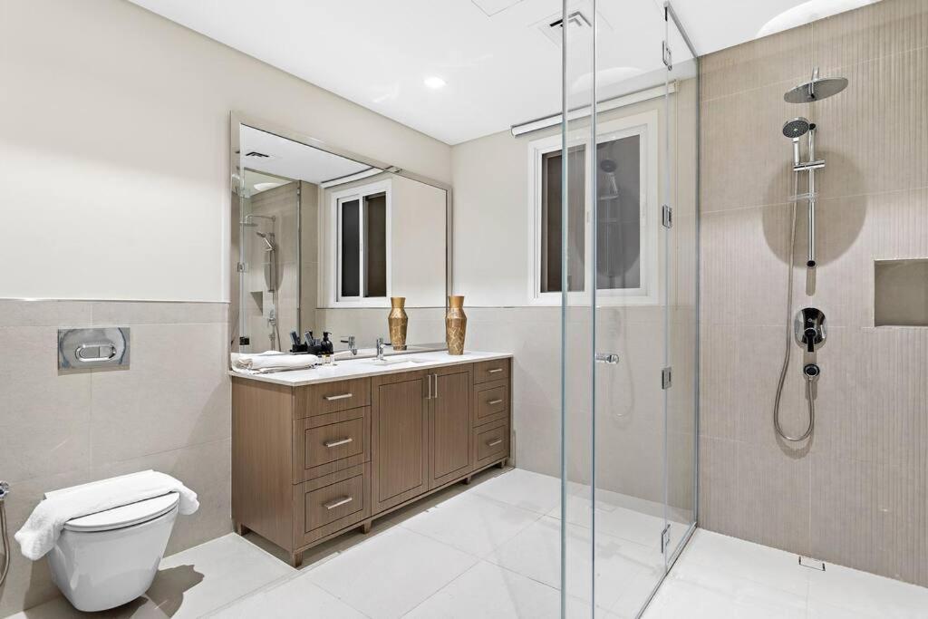 Villa First Class Exclusive & Seaside Splendor