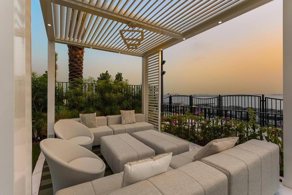 First Class Exclusive & Seaside Splendor Dubai