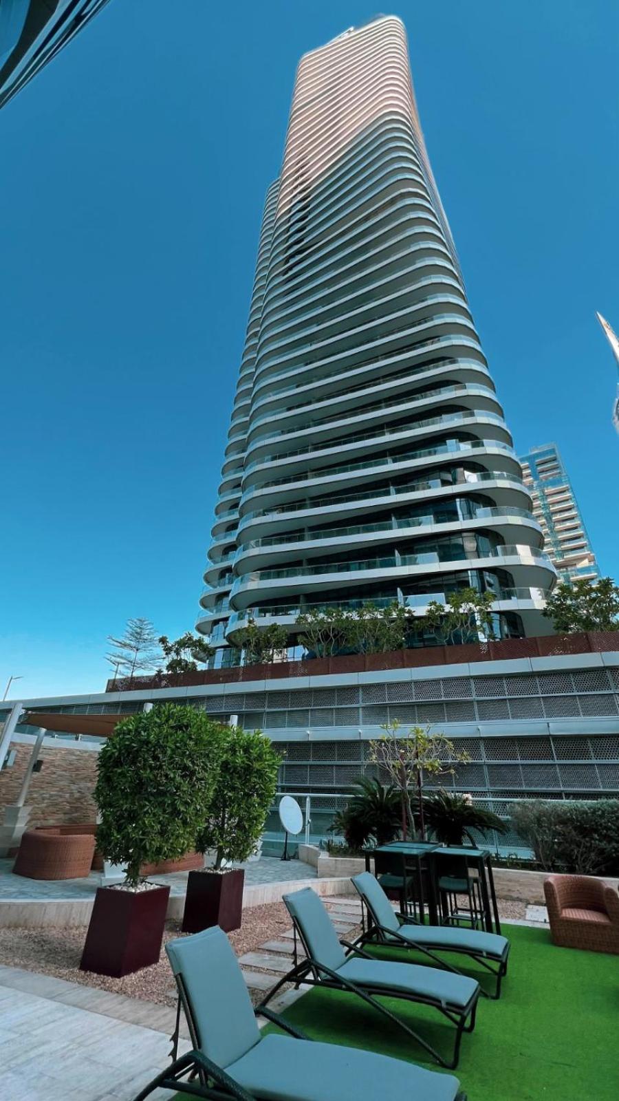 2 Minute Walk To Mall - 3 Bedroom Burj Khalifa View With Pool And * Dubai