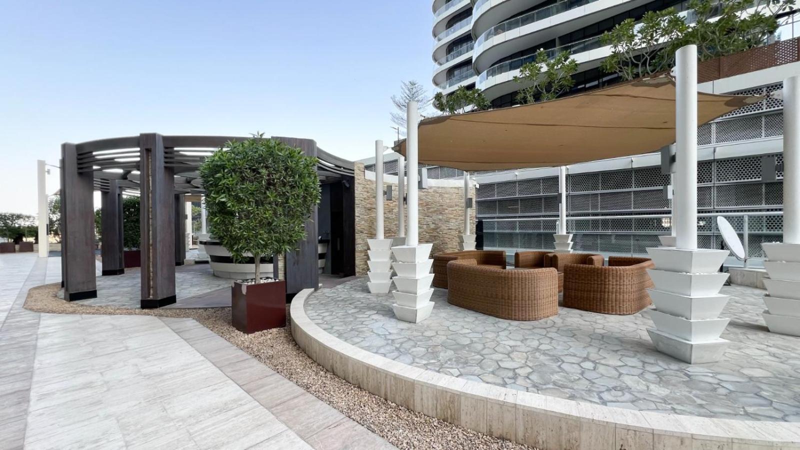 Daire 2 Minute Walk To Mall - 3 Bedroom Burj Khalifa View With Pool And