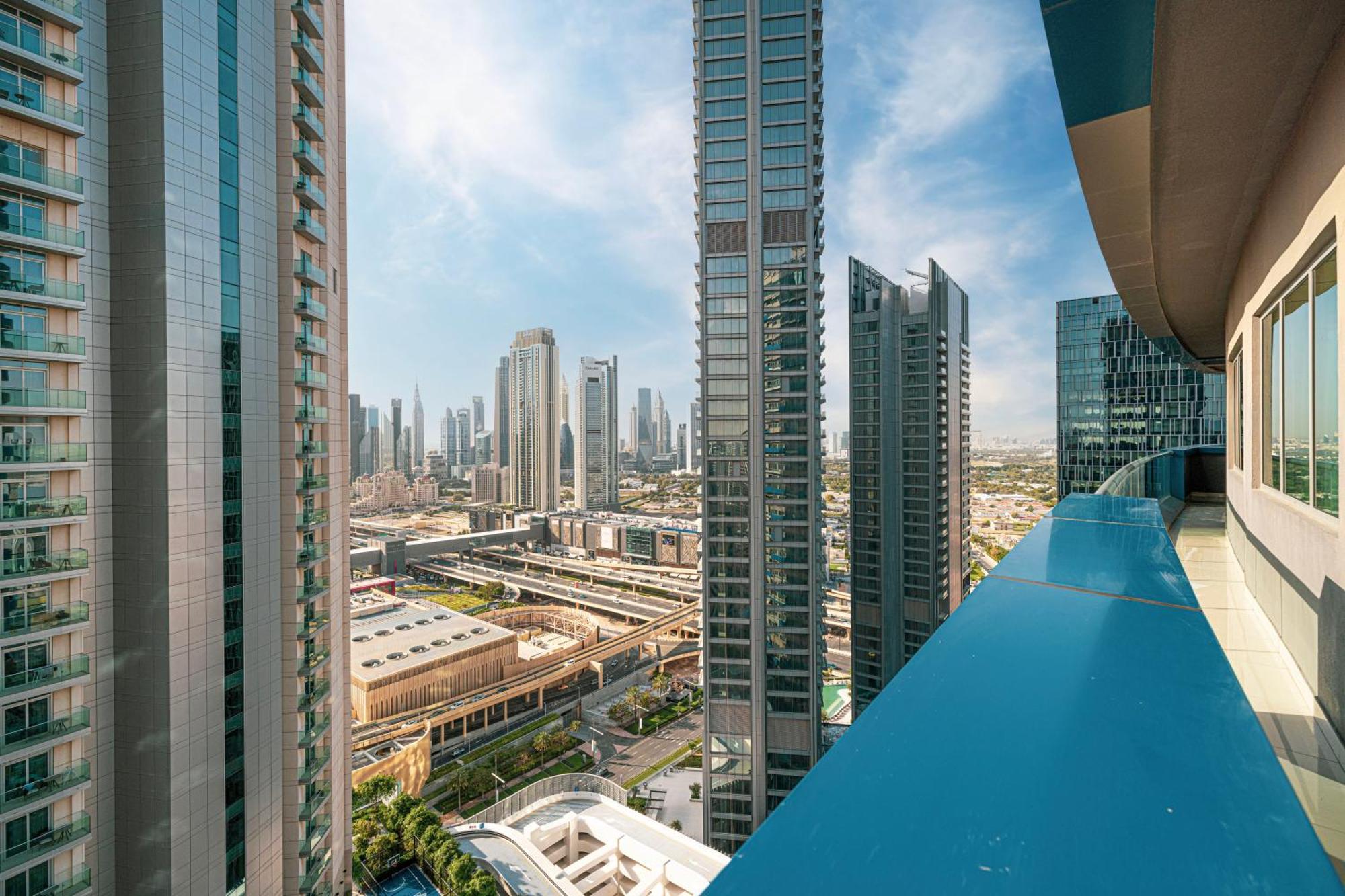 2 Minute Walk To Mall - 3 Bedroom Burj Khalifa View With Pool And Daire *