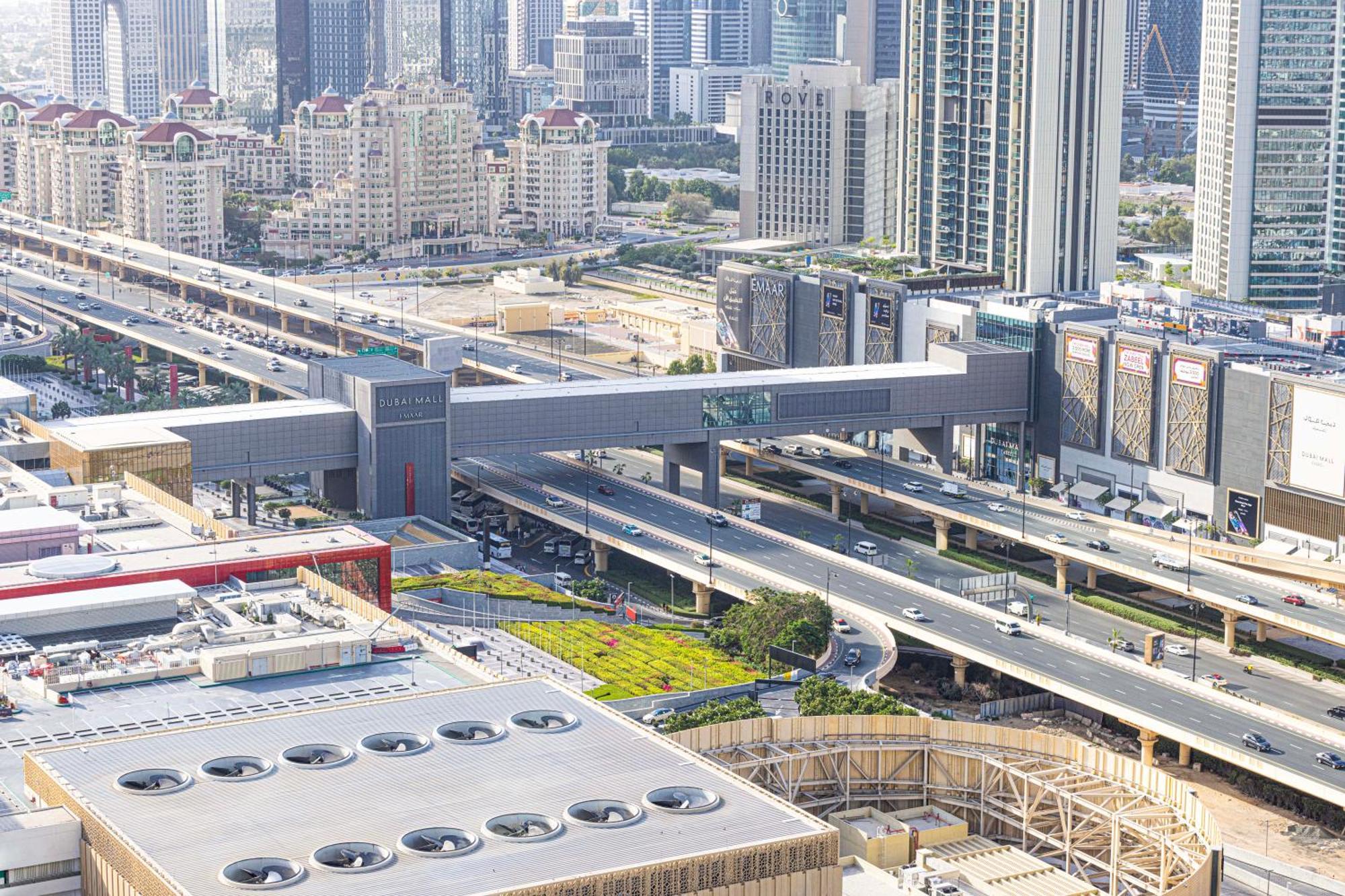 Daire 2 Minute Walk To Mall - 3 Bedroom Burj Khalifa View With Pool And