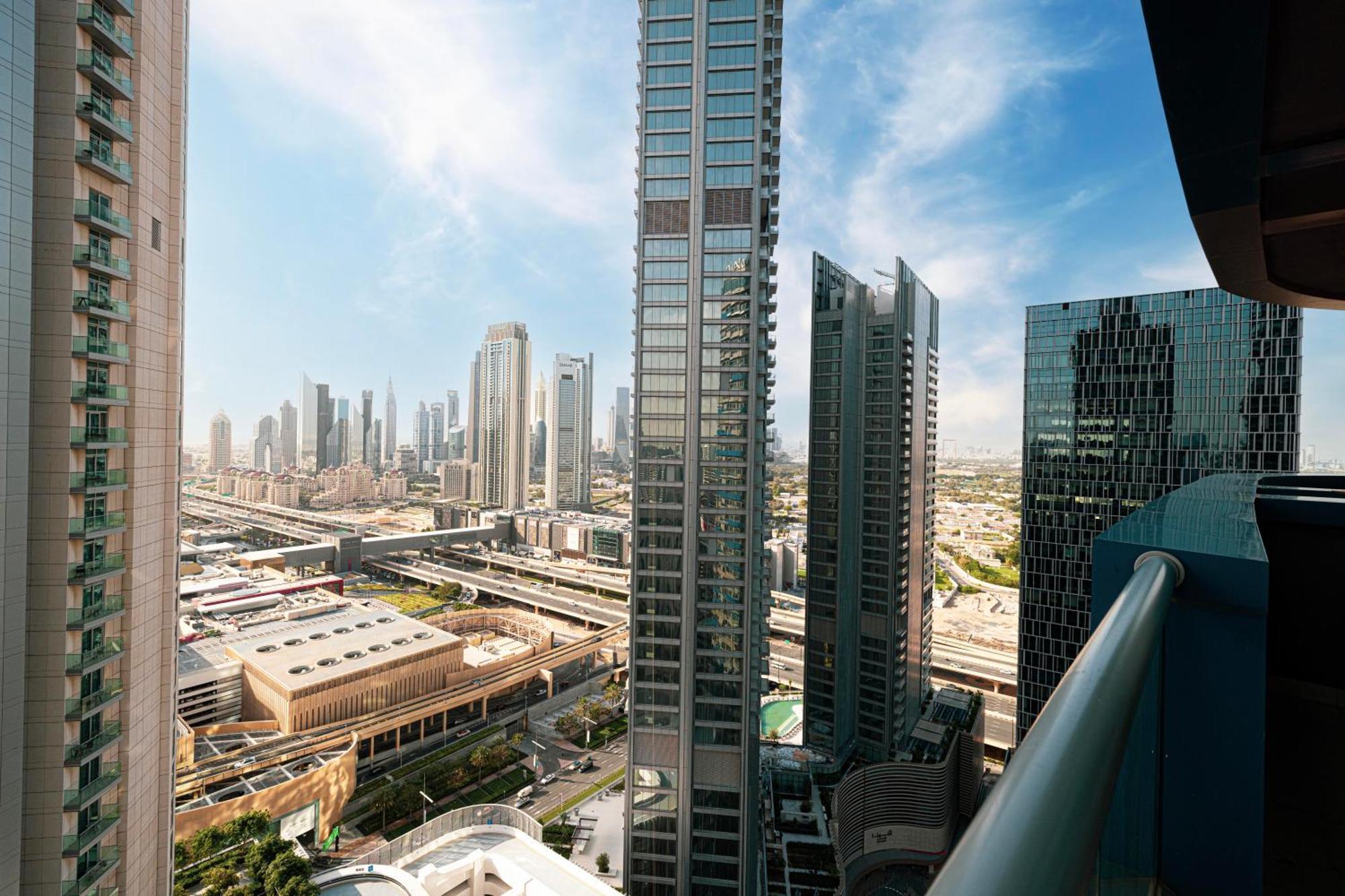 2 Minute Walk To Mall - 3 Bedroom Burj Khalifa View With Pool And Daire Dubai