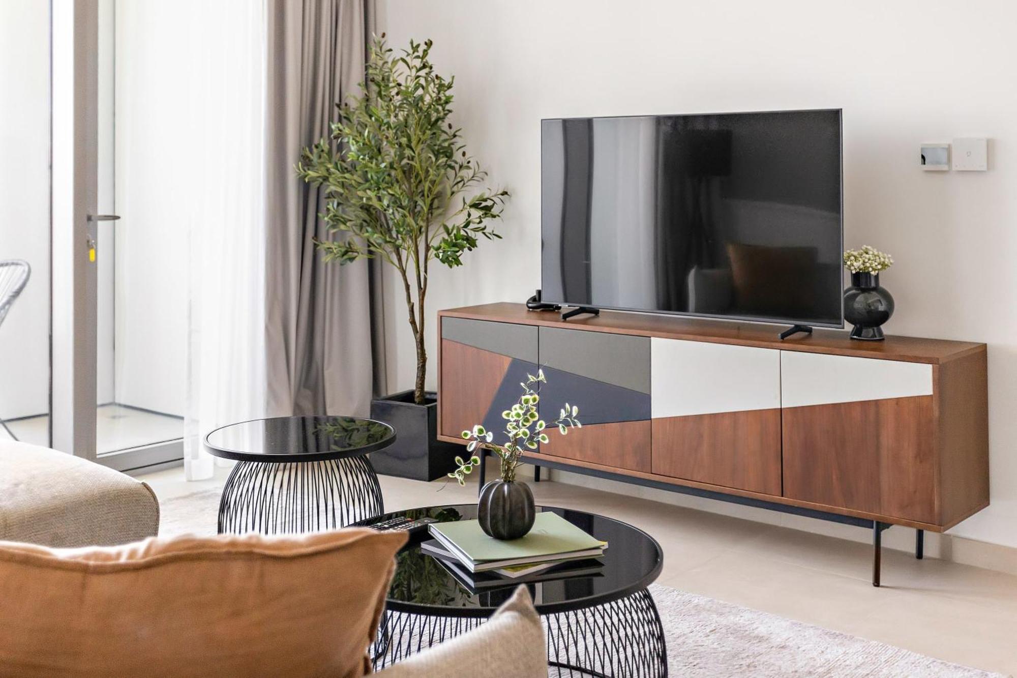 Silkhaus High Floor Luxury 1bdr In New Tower Apartment